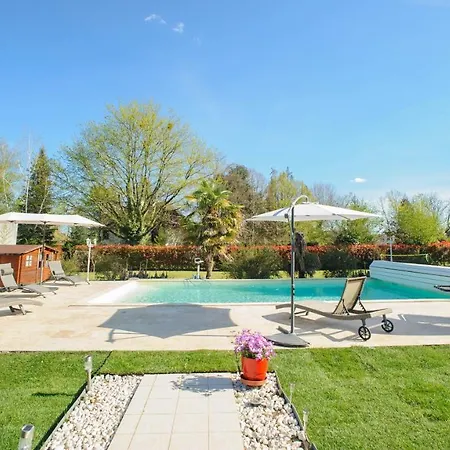 De Moderne à Côté De Bergerac Prigonrieux