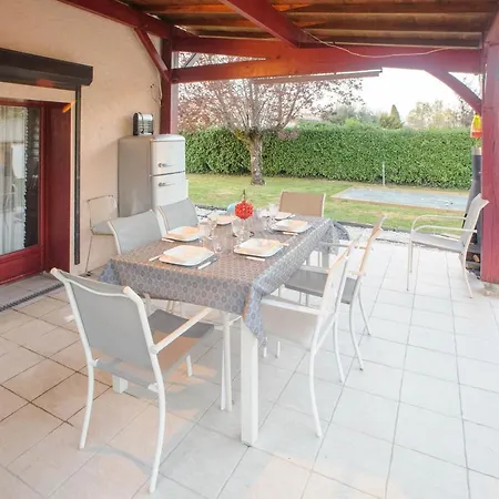 De Moderne A Cote De Bergerac * Prigonrieux