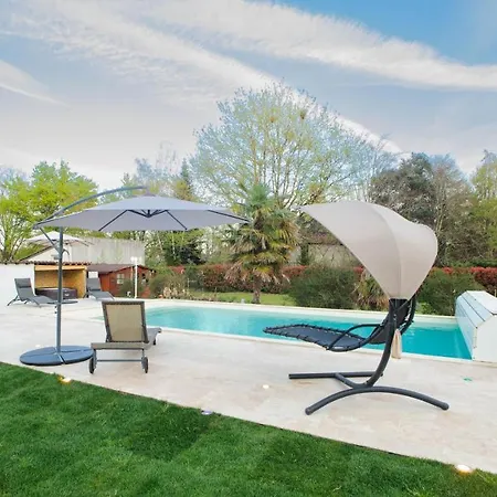 De Moderne à Côté De Bergerac Prigonrieux