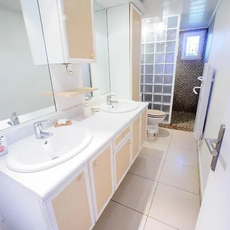 De Moderne à Côté De Bergerac *