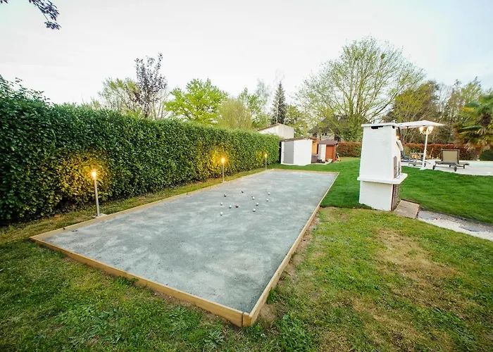 فيلة De Moderne A Cote De Bergerac Prigonrieux