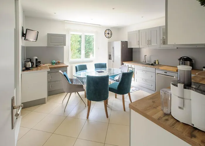 De Moderne A Cote De Bergerac