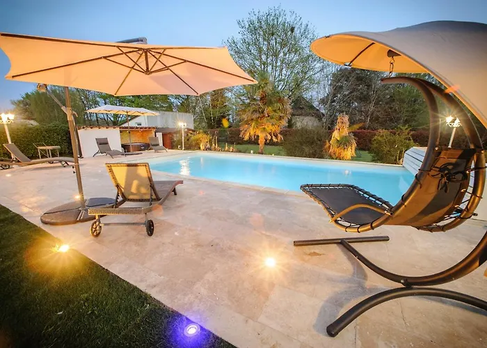 فيلة De Moderne A Cote De Bergerac Prigonrieux